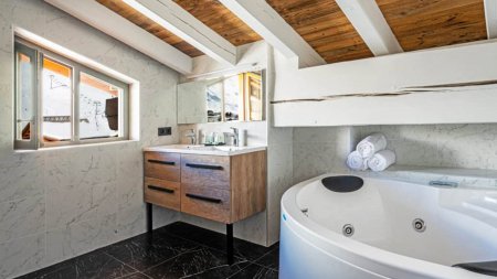 Hotel Levanna