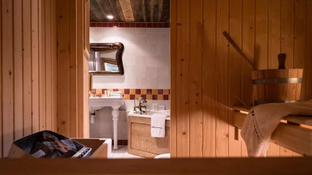 Village Montana Suites