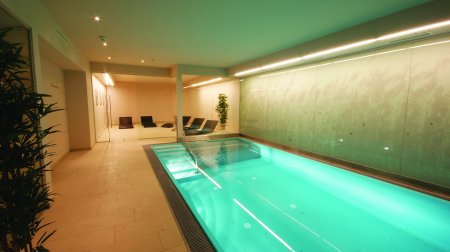 Chalet Albona (Mountain Lodge)