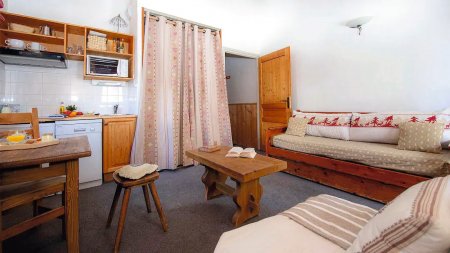 L'Alpenrose Apartments