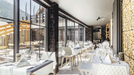 Hotel Le Rock Noir, Villeneuve