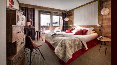 Village Montana Hotel