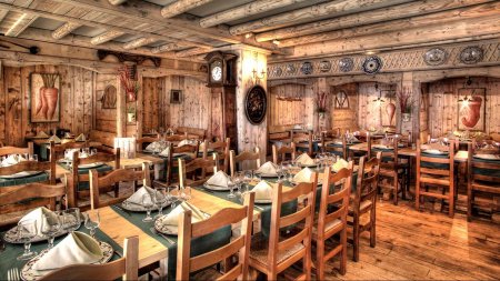 Village Montana Hotel